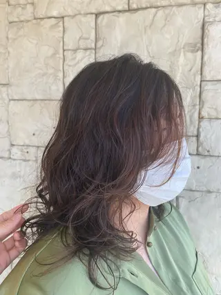 ミディアム パーマ 井上 歩美のヘアスタイル