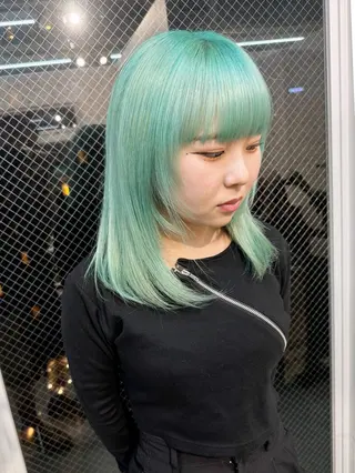 セミロング カラー ヘアアレンジ lani ブリーチ /ダブルカラーのヘアスタイル