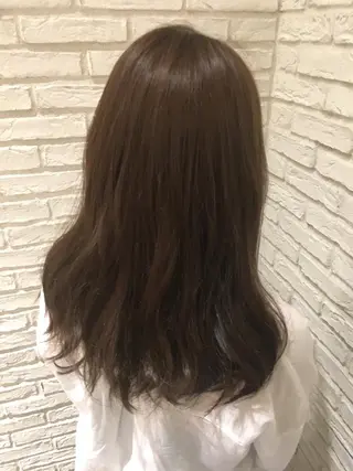 セミロング カラー 鈴木 麻希のヘアスタイル