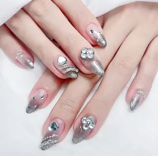 ネイル M🌷nail 長さだし専門店のネイルデザイン