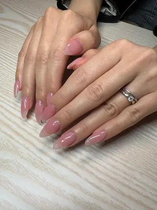 ミディアム Miru 福岡店のネイルデザイン