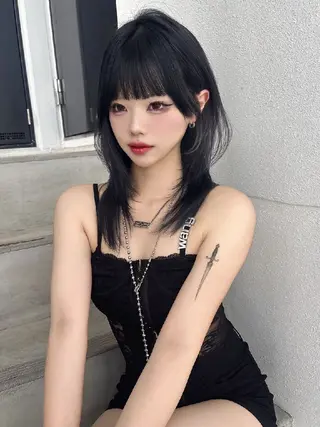 カラー ミディアム Lond Roleのヘアスタイル