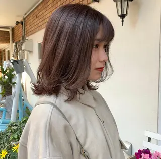 セミロング カラー stylist店長 岡本真依のヘアスタイル