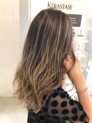 ロング カラー welring hair salonのヘアスタイル