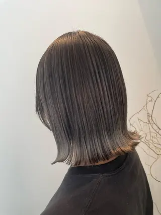 ショート カラー ブリーチ👩🦳/ ✂︎MANAMIのヘアスタイル