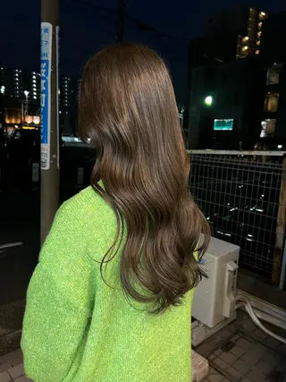 ロング カラー 椎葉 みはるのヘアスタイル