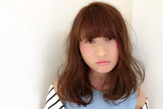 ミディアム カラー 中村 海のヘアスタイル