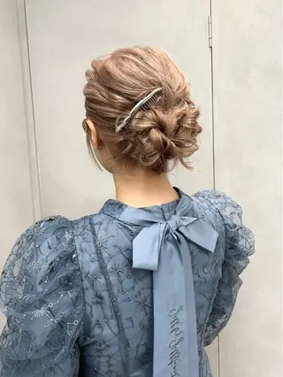 ロング カラー ヘアアレンジ 卒業式ヘアセット🎀 ヘアアレンジのヘアスタイル