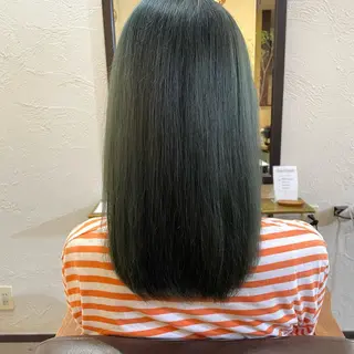 セミロング カラー 箱守 さやかのヘアスタイル