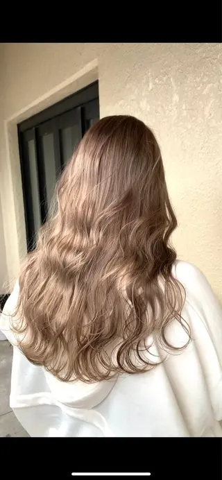 ロング カラー 🌈艶ハイトーン🌈 心を込めます🤝涼介のヘアスタイル