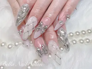 ネイル Bella Nail Salonパラジェルのネイルデザイン