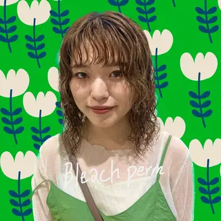 ミディアム パーマ ブリーチパーマ 🎀Rumiのヘアスタイル