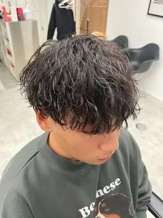 ショート パーマ メンズ 波巻きスパイラル🌀 新潟/万代/山下優のヘアスタイル