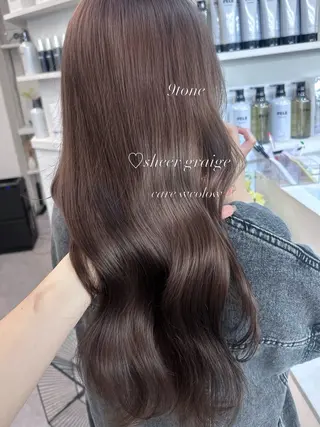 ロング カラー 💍透明感 💖艶ミルクティーのヘアスタイル