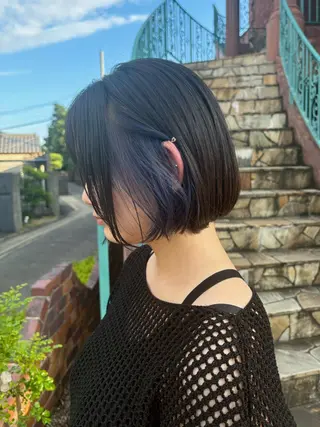 ミディアム 岡村 莉穂のヘアスタイル
