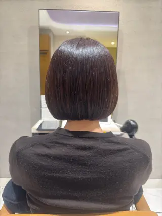 ショート 頭から整える美容師 松田のヘアスタイル