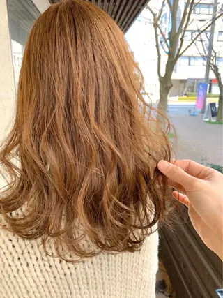 ロング カラー 艶髪・酸性ストレート フリツのヘアスタイル