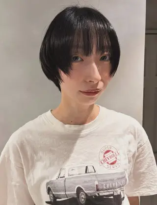 ショート カラー Juna✂️ レイヤー / ボブのヘアスタイル