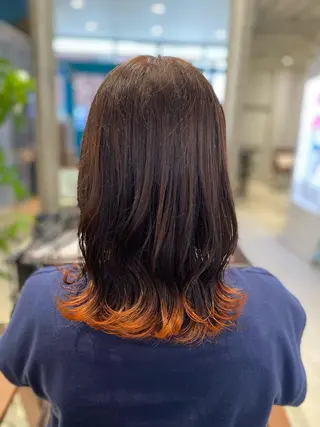 ミディアム カラー 福田 里央のヘアスタイル