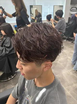メンズ 🪽直毛男子の救世主 🪽フェザーパーマのヘアスタイル