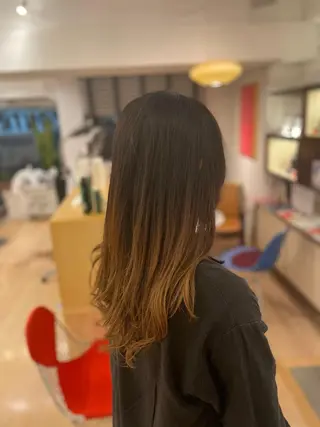 ロング カラー CONTRAST HAIR所属・増子 祐馬のヘアスタイル