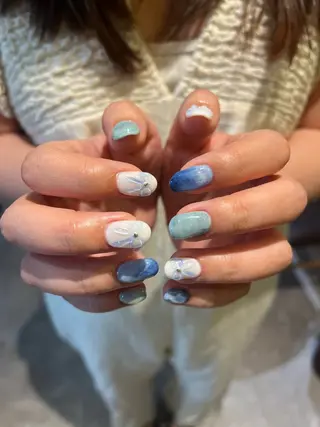 ネイル ハイトーン🦄ネイル 💞のぶちのネイルデザイン