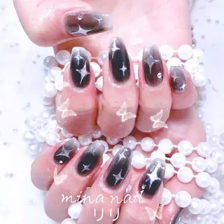 ネイル 🎀まゆ 🪽🐾のネイルデザイン