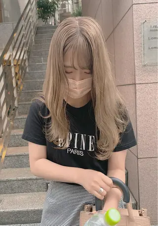 セミロング カラー パーマ ヘアアレンジ メンズ キッズ ネイル マツエク・マツパ ハイトーンボブ 前田 表参道 グレージュのヘアスタイル