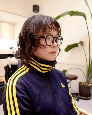 ミディアム パーマ ショート& パーマ　坂本のヘアスタイル