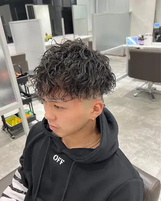 ショート カラー パーマ メンズ 関西センターパート メンズモデル募集のヘアスタイル