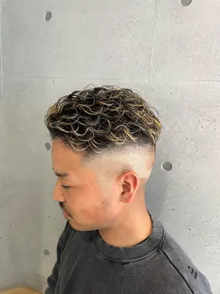ショート カラー パーマ メンズ 🔥メンズ超特化🔥 青木海斗のヘアスタイル