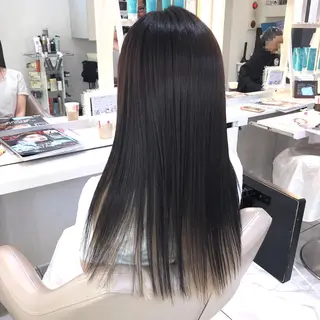 ロング パーマ 安井　昴 💫ブリーチ縮毛矯正のヘアスタイル
