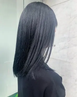 セミロング カラー RU RIのヘアスタイル
