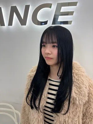 ロング 艶髪ハイトーンカラー 渋谷🎀ririkaのヘアスタイル