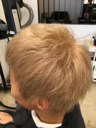 ショート 波川 幸功のヘアスタイル