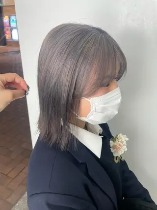 カラー 🎀ボブ+ハイトーン シュカ👶🏻のヘアスタイル