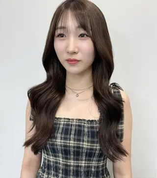 ロング sunc所属・韓国風レイヤーカット グレージュ/大希のヘアスタイル