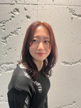 ミディアム カラー PUREE  de FLEURS所属・本田 茜のヘアスタイル