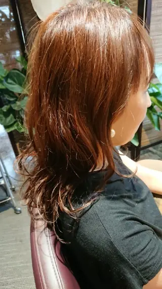 ミディアム 清水 旭美のヘアスタイル