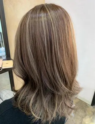 セミロング maimi .のヘアスタイル