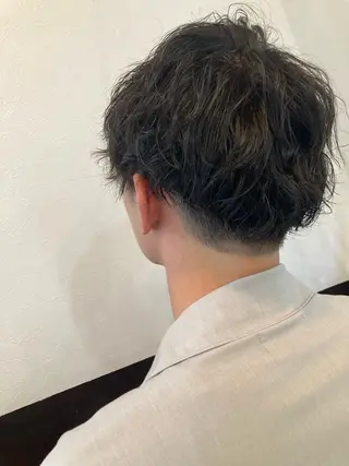 ショート パーマ メンズ 🕊mtm🫧梅田/ 定額制/透明感/艶髪のヘアスタイル