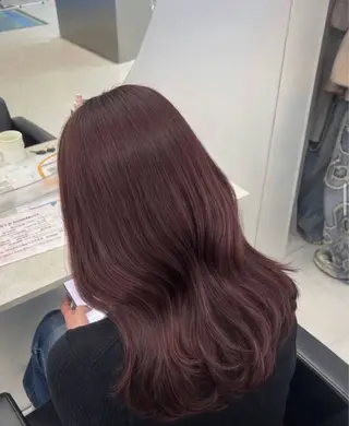セミロング カラー 🌈推し活ハイトーン 💫荒川結星のヘアスタイル