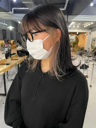 ミディアム 倉辻 香奈子のヘアスタイル