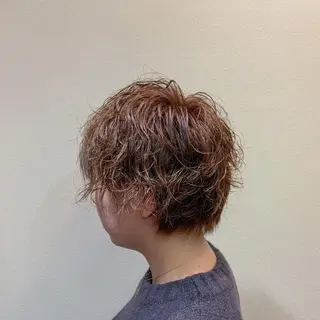 ショート カラー ヘアアレンジ キッズ ネイル マツエク・マツパ 切りっぱなしヘアボブ ミディアムヘアRYOのヘアスタイル