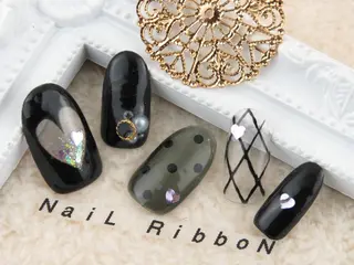 ネイル ネイルリボン 受付スタッフのネイルデザイン