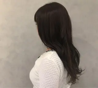 ロング カラー ︎︎🧸 ユリ ︎︎🧸のヘアスタイル