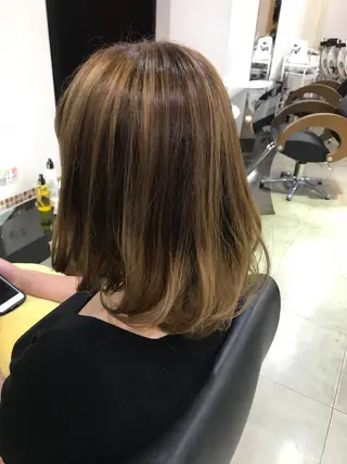 ミディアム カラー ヘアアレンジ 烏山 達也のヘアスタイル