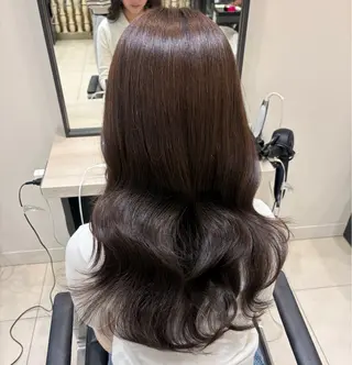 ロング すみれ✨レイヤー 🫧透明感カラーのヘアスタイル