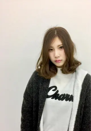 ミディアム La fith  hair chill 松山大街道店所属・不動令 認定カラーリストのヘアスタイル