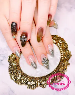 ネイル CROWN プライベートサロンのネイルデザイン